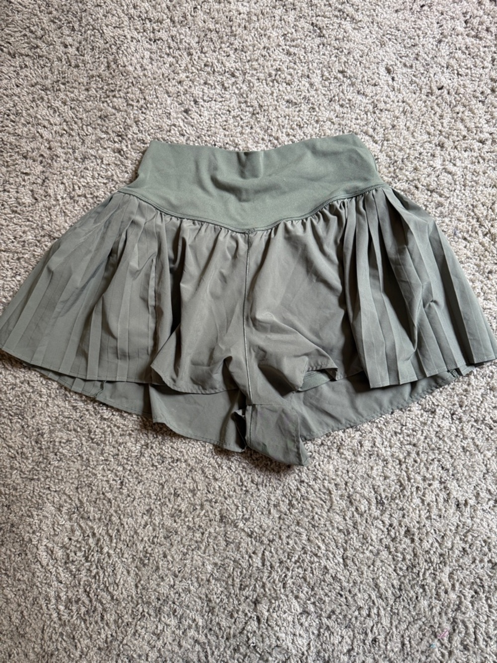 aerie Olive Green Athletic Shorts - Picture 2 of 4
